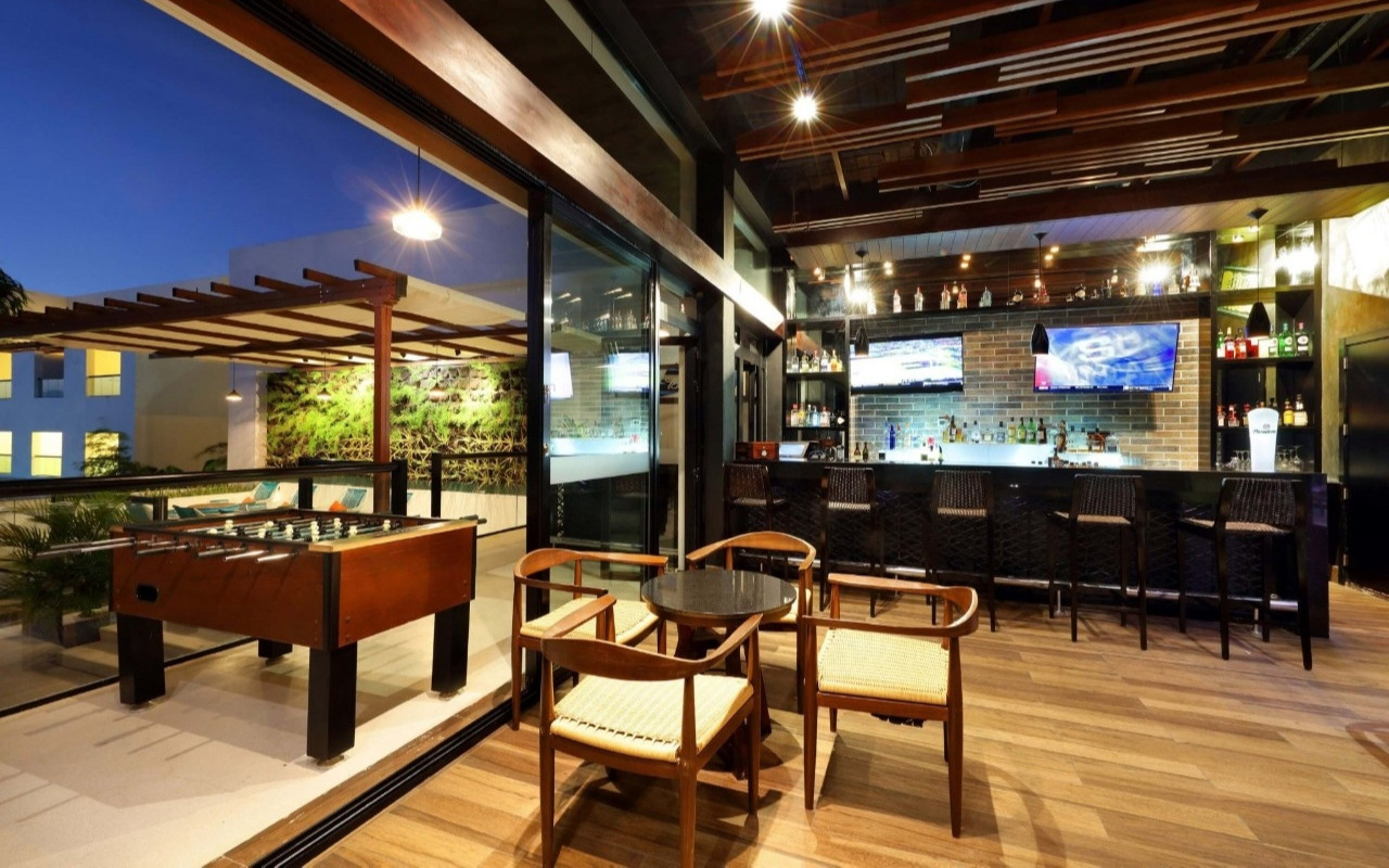 Bar Bar