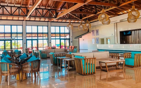 Lobby Lobby