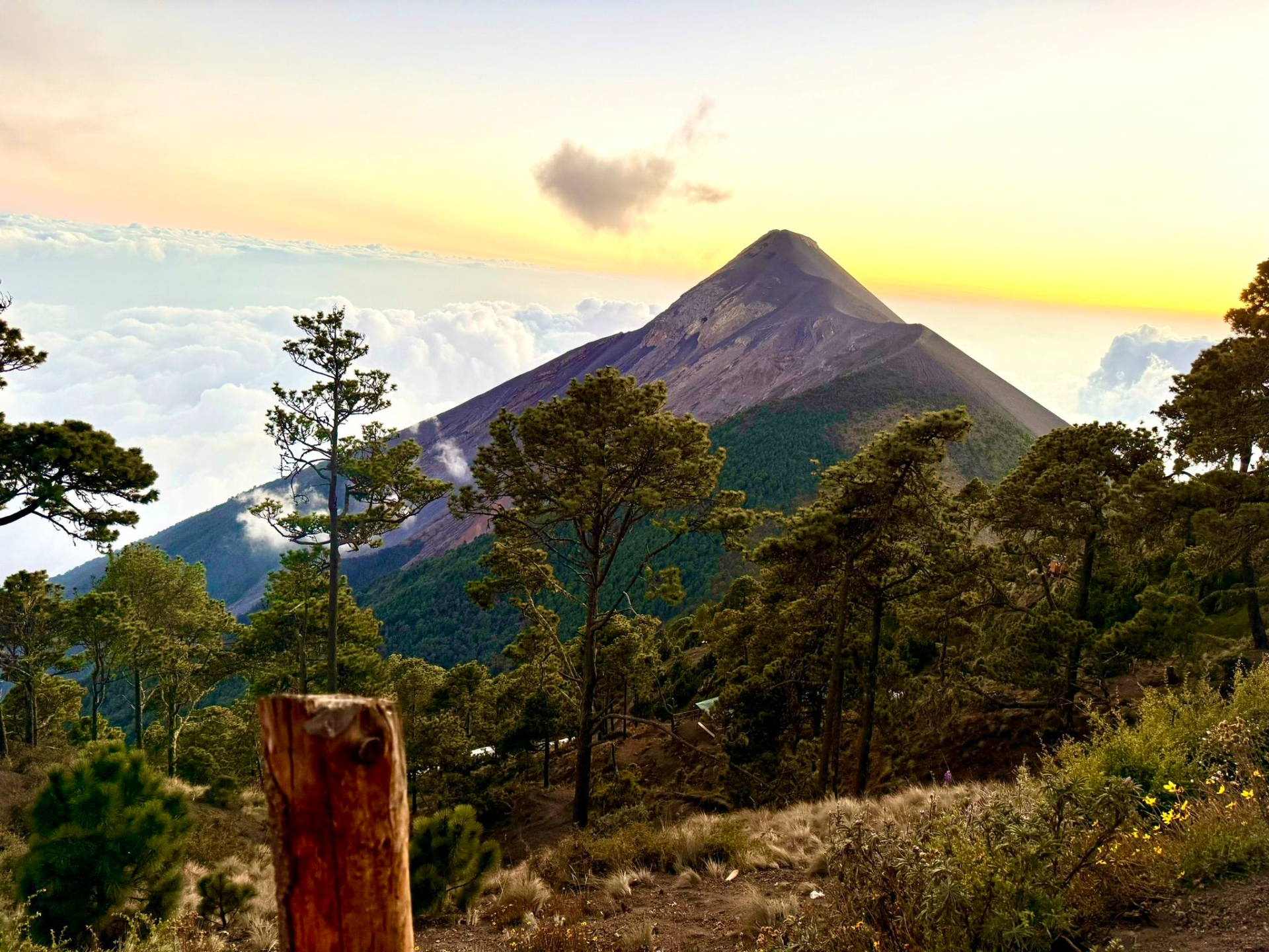 Acatenango et Fuego Acatenango et Fuego