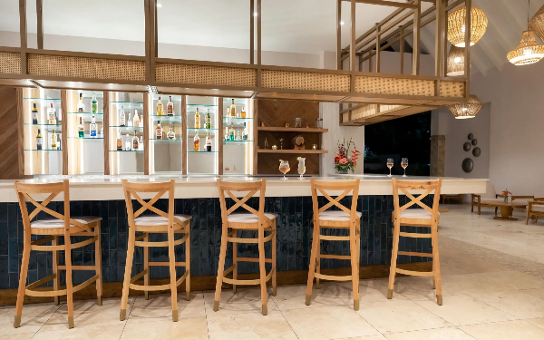 Bar au Zoetry Marigot Bay Marigot Bay Resort and Marina Bar au Zoetry Marigot Bay Marigot Bay Resort and Marina